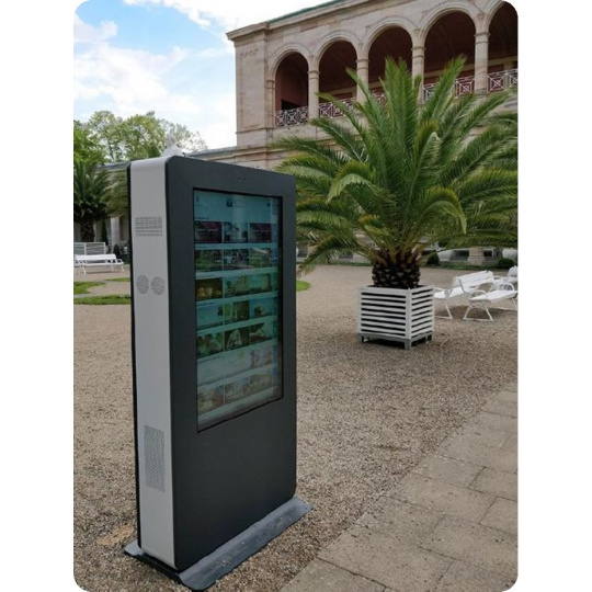 Prestigio DS OUTDOOR totem PDSOM43SWN0P, FHD: 1920x1080, 1500nit, -30to50°C,  IP65, Intel® Core™ i5 (1.7GHz), 24/7